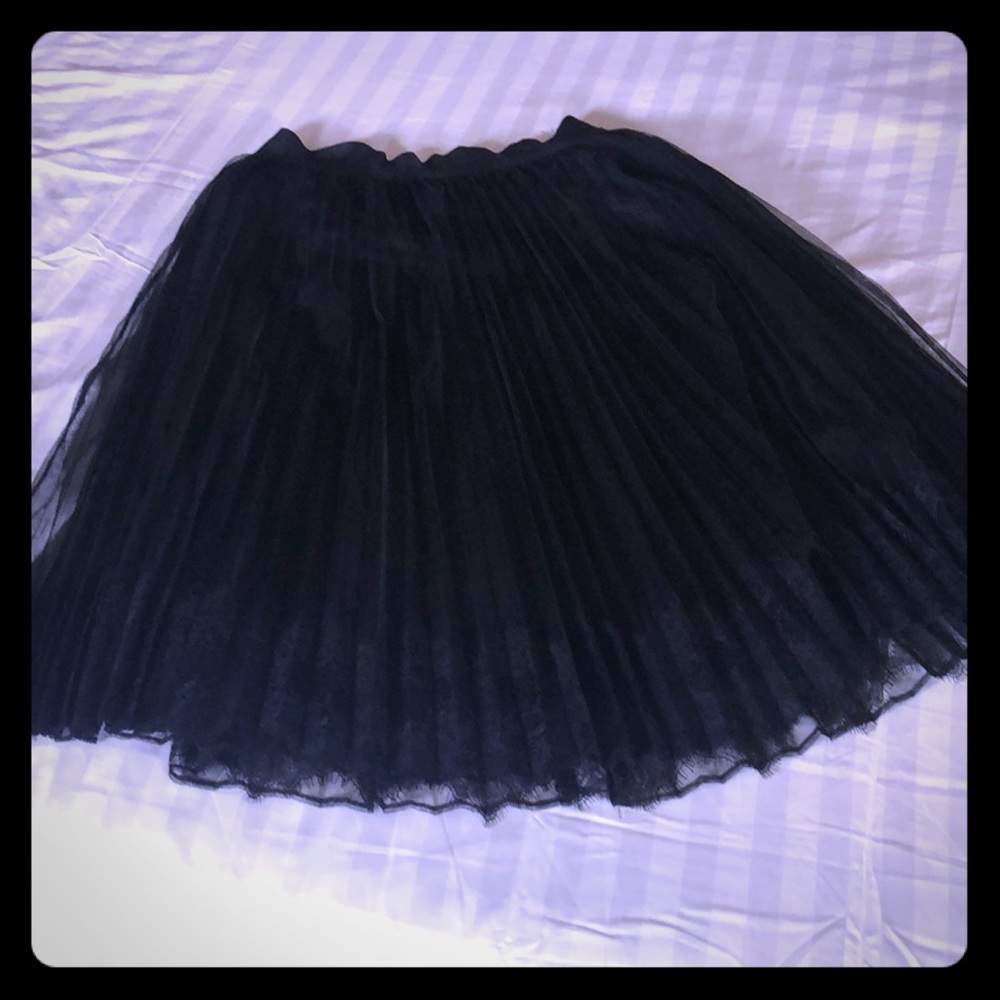 EXPRESS black lace tulle skirt